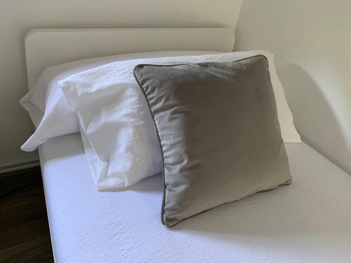 Apartament A Casa Vermella Con Jardin A 10 Minutos De Santiago De Compostela Ortono Zewnętrze zdjęcie