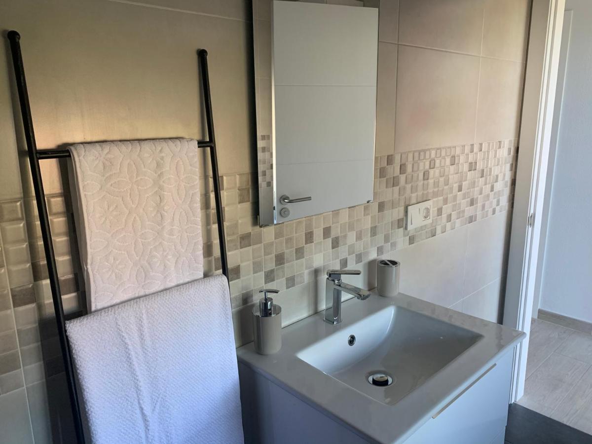 Apartament A Casa Vermella Con Jardin A 10 Minutos De Santiago De Compostela Ortono Zewnętrze zdjęcie