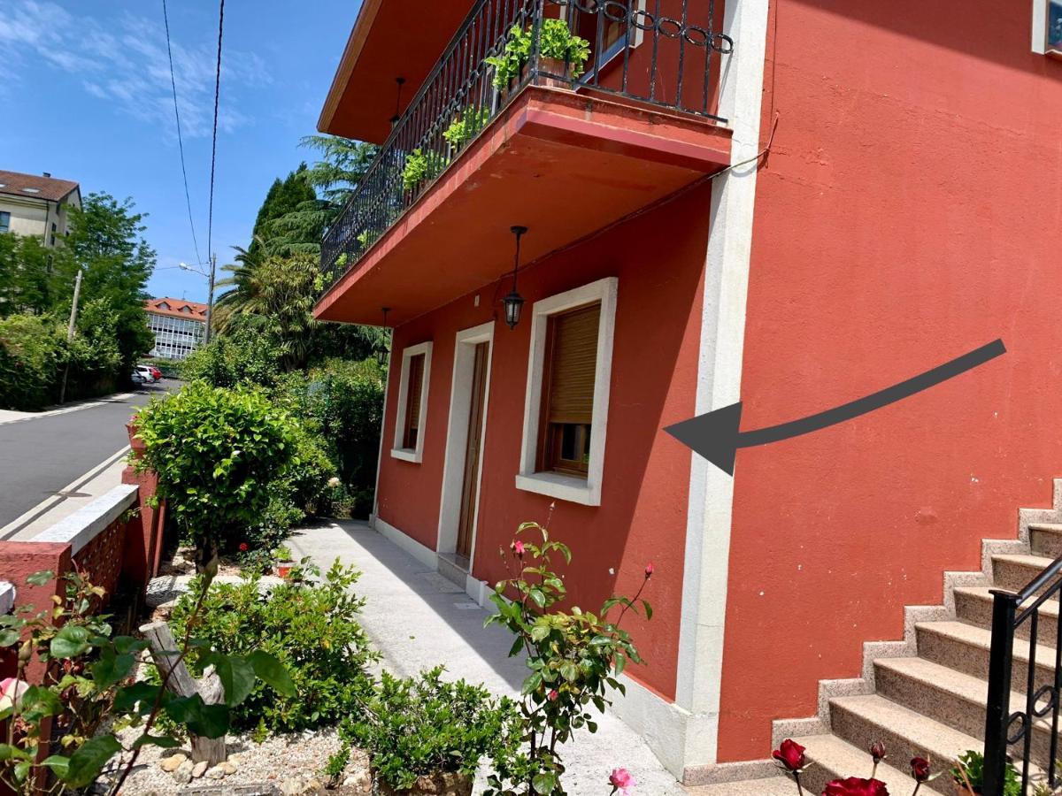 Apartament A Casa Vermella Con Jardin A 10 Minutos De Santiago De Compostela Ortono Zewnętrze zdjęcie